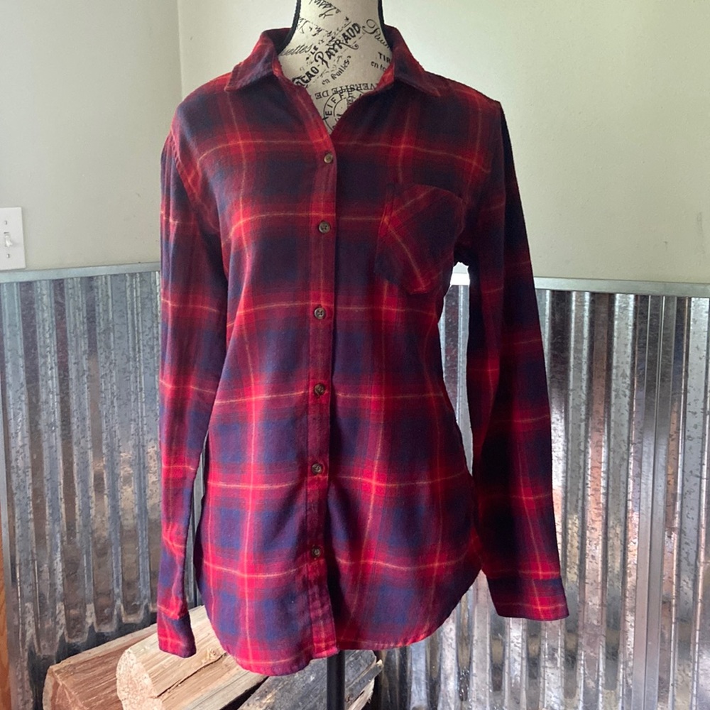 Woman’s Field And Stream Flannel - image 1